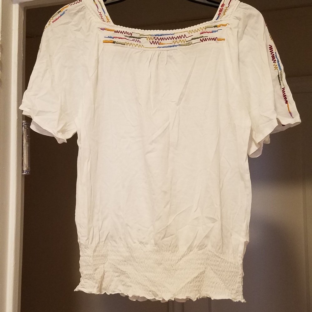 Top - Picture 2 of 2